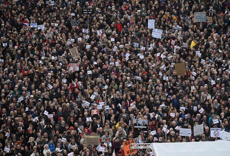 VIDEO Oko 20.000 ljudi prosvjedovalo protiv Bandića: "Zapamtite ovaj datum"
