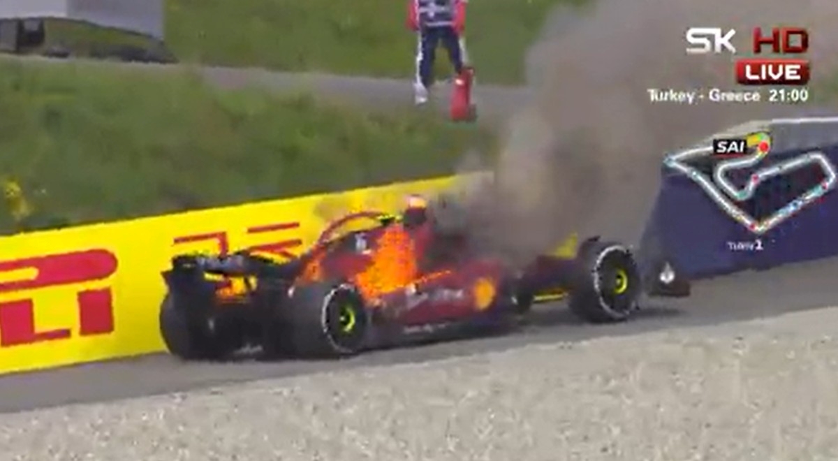 Vozač Ferrarija na Velikoj nagradi Austrije u zadnji čas iskočio iz gorućeg bolida