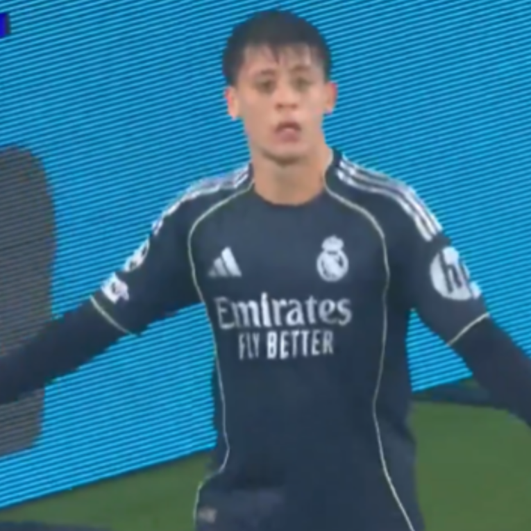 VIDEO Realova zvijezda nervozno maše rukama nakon zamjene: "Uvijek ja, uvijek ja"