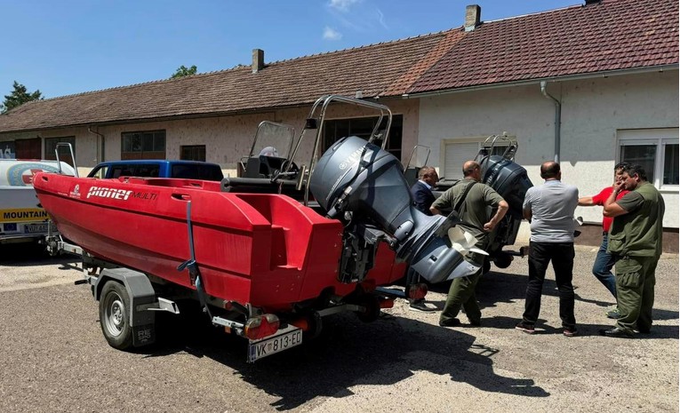 HGSS dobio dva nova čamca. Prije su pripadali udruzi za osobe s invaliditetom