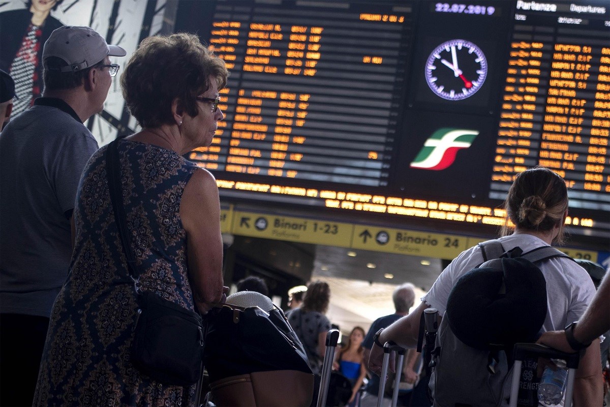 Vatra u razvodnoj kutiji izazvala kaos u Italiji, vlakovi kasnili satima