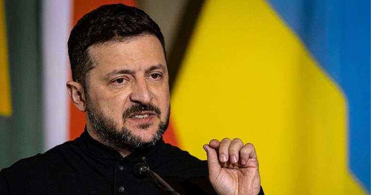 Zelenski: Ako se Rusija ne promijeni, trebat će joj denacifikacija i demilitarizacija