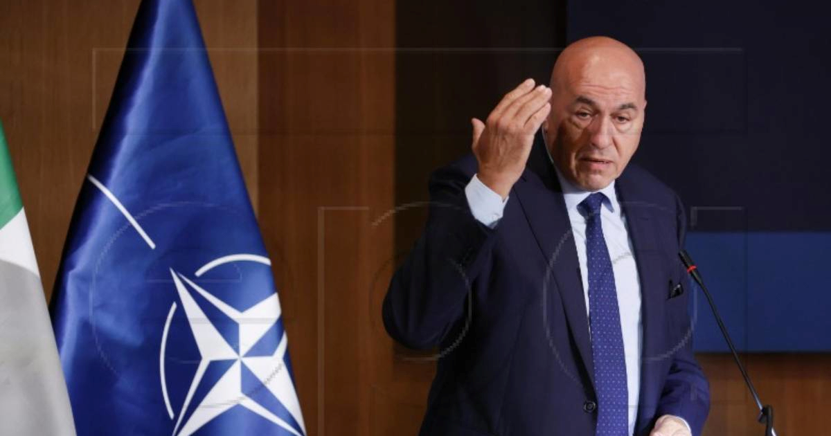 Talijanski ministar obrane kaže da bi bilo "apsurdno" prestati slati pomoć Ukrajini