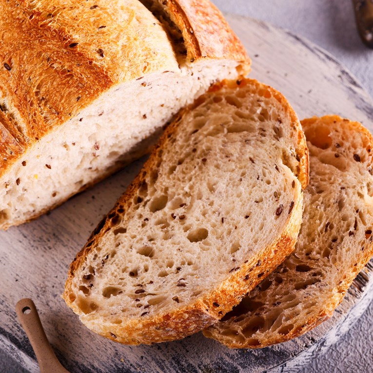 Kruh vam brzo propada? Čuvajte ga ovako i trajat će tjedan dana