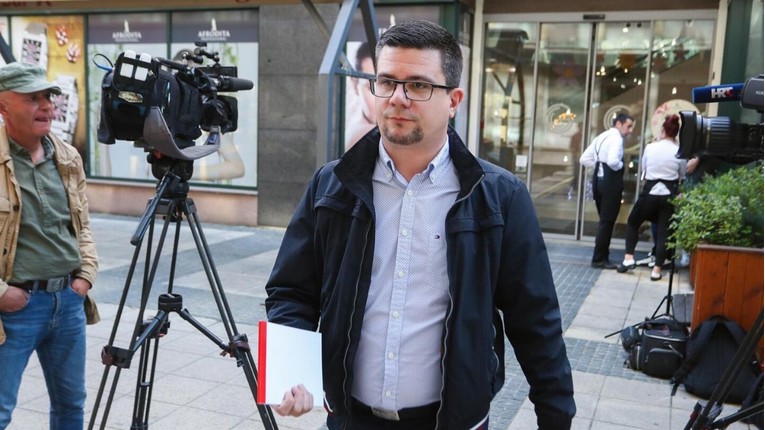 Nakon obiteljskog nasilja oglasio se Hajduković: Hvala svima, idem do pobjede