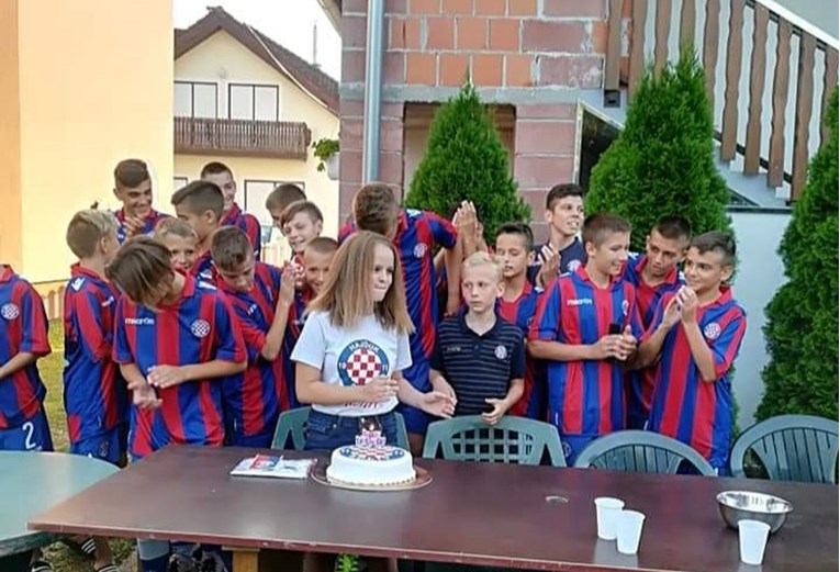 Igrači Hajduka napravili najveće iznenađenje djevojčici za rođendan