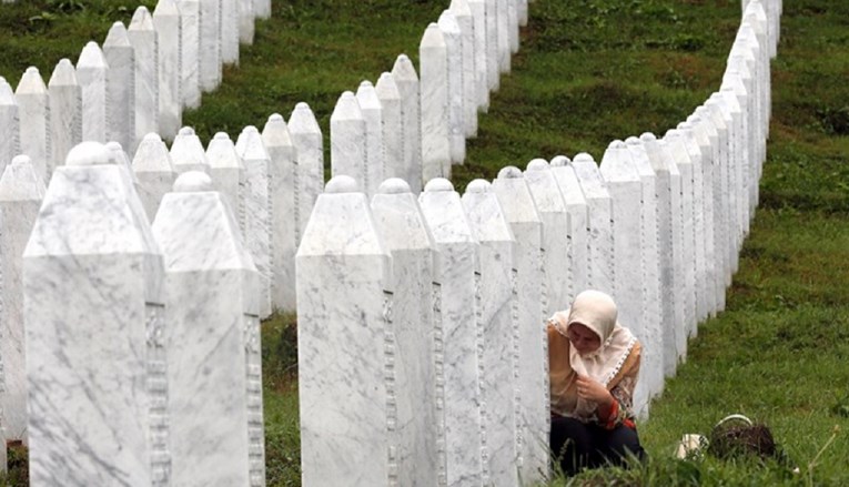 Prošlo je 25 godina od genocida u Srebrenici. Danas će pokopati 23-godišnjeg mladića