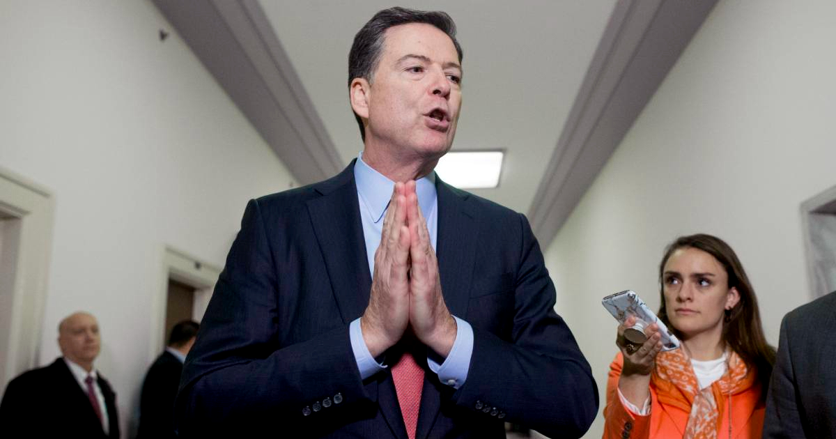 Optužen bivši šef FBI-ja