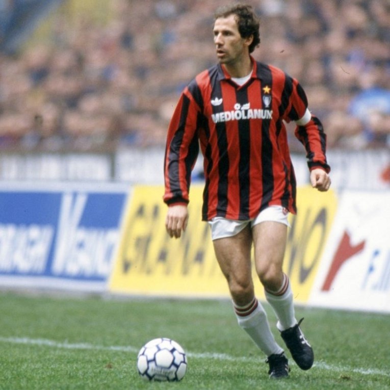 Zbog visine su ga zvali Maleni. Postao je jedan od najboljih stopera ikada