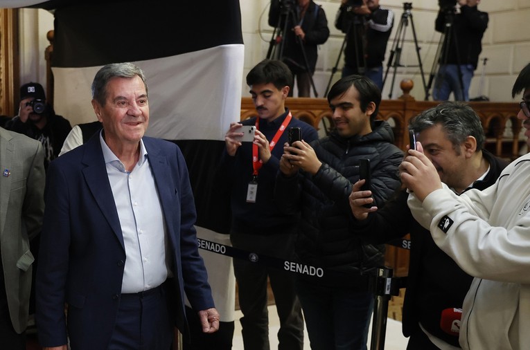 Colo-Colo odao priznanje Mirku Joziću. Dobio je niz počasti