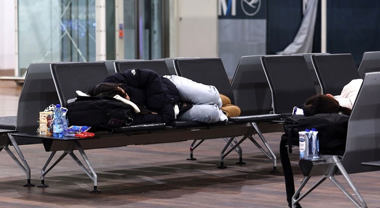 U Münchenu pala ledena kiša. Zaleđene piste na aerodromu, obustavljeni svi letovi