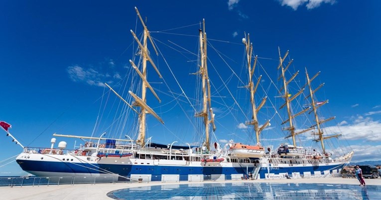 FOTO Veličanstveni jedrenjak Royal Clipper pristao uz zadarske Morske orgulje