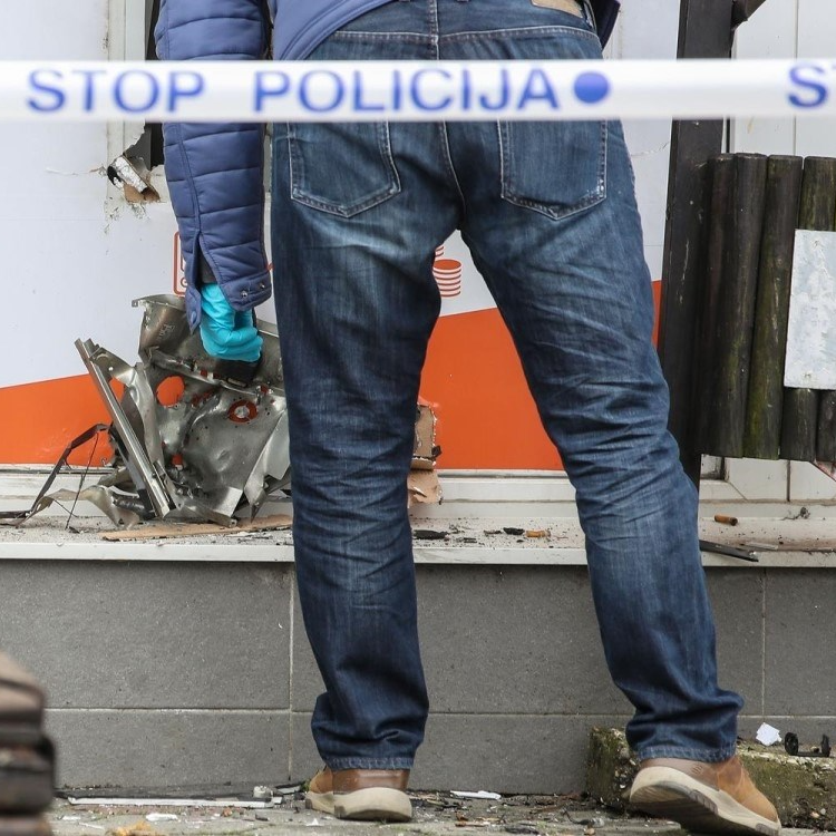 U Zagrebu raznesen bankomat