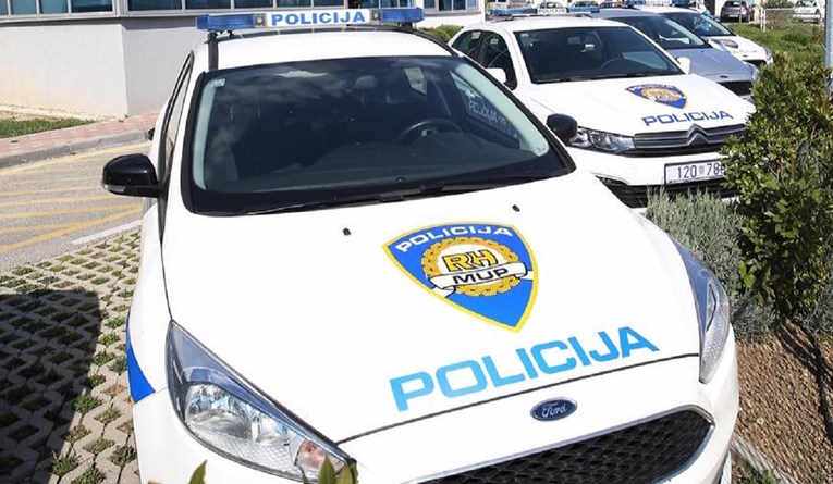 Žena u Splitu pronađena mrtva u kadi, tijelo je bilo zapaljeno. Uhićen sin