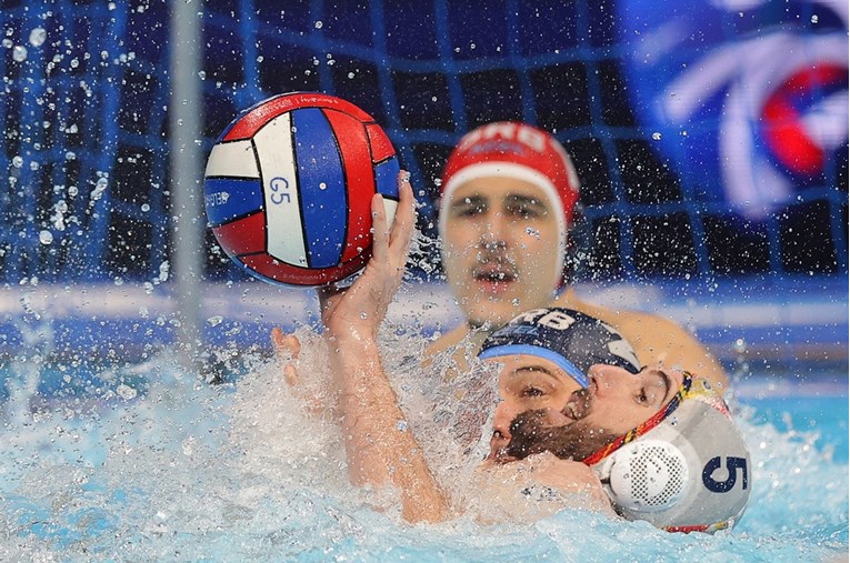 Srpska legenda izvela "brutality". Pogledajte udarac za dvije utakmice kazne