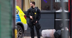 Teroristički napad u Londonu, više ljudi izbodeno, policija ubila napadača