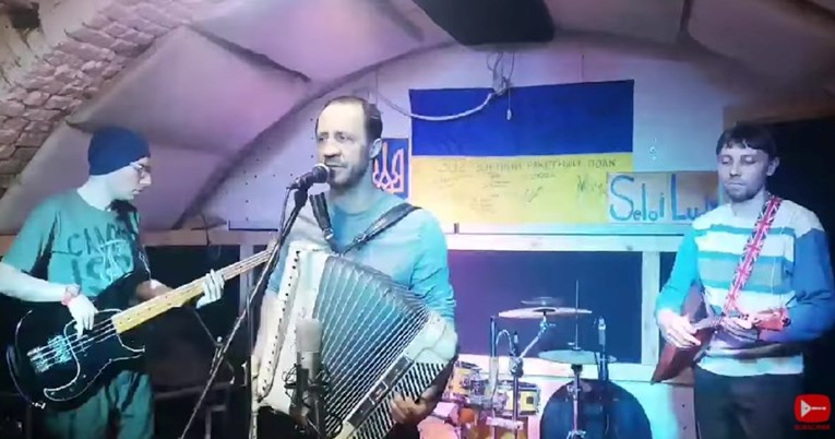 Ukrajinski bend uživo prenosi nastupe iz skloništa, poručuju: Nije trebalo biti rata