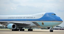 Novinari u SAD-u krali stvari iz predsjedničkog zrakoplova