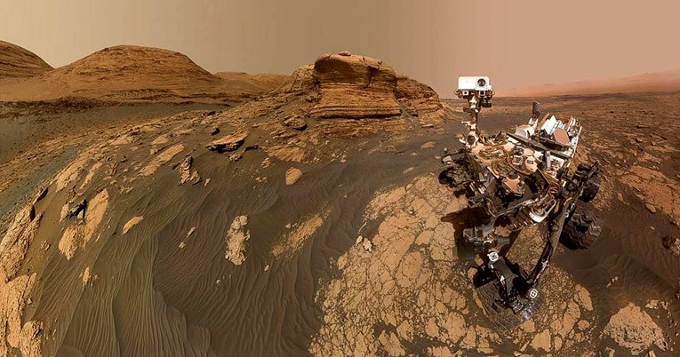 FOTO Rover Curiosity objavio novi selfie. I ne, nije ga snimio netko drugi na Marsu