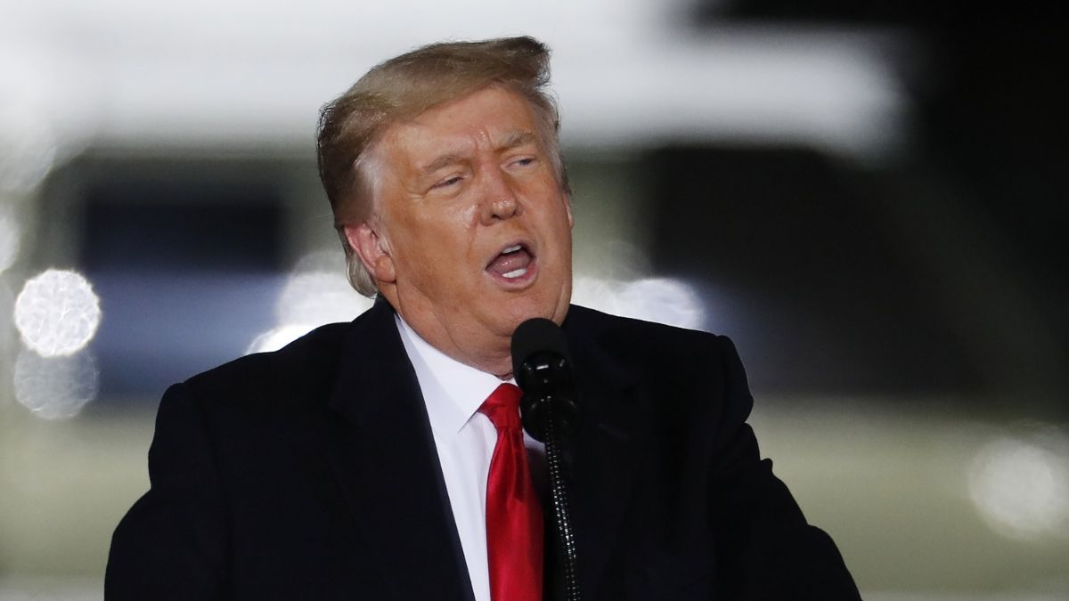 Članovi Kongresa pozvali FBI da pokrene istragu protiv Trumpa