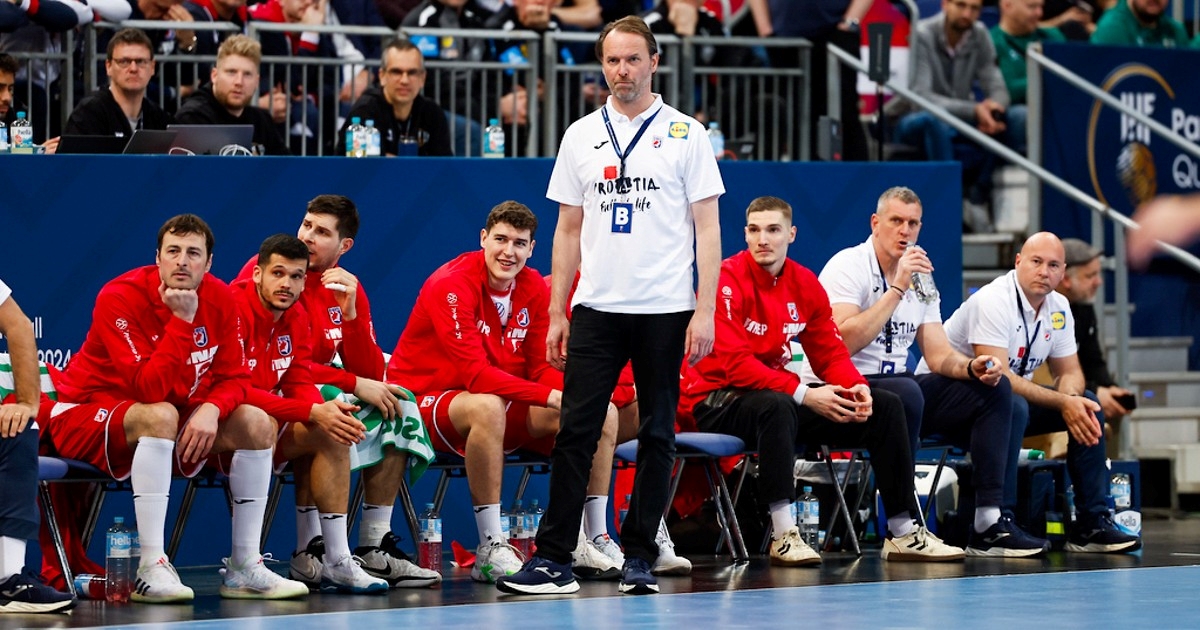 Sigurdsson napravio četiri promjene u sastavu za utakmicu s Alžirom