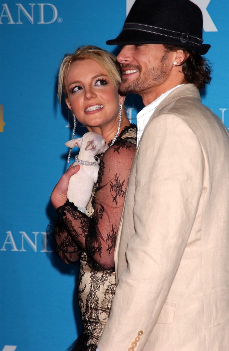 Bivši muž Britney Spears doznao za njenu trudnoću, poslao joj javnu poruku