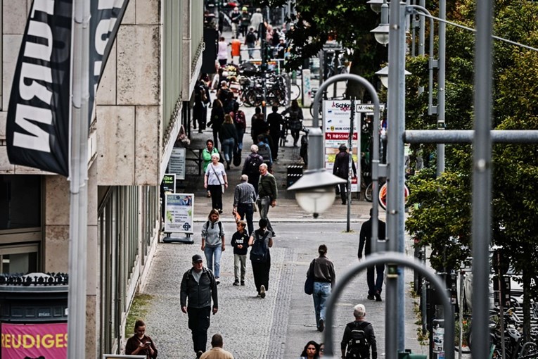 Nijemci manje kupuju unatoč očekivanjima boljih plaća