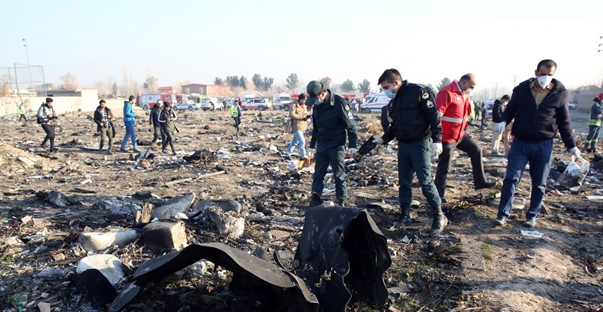 Iranci vraćaju tijela žrtava iz srušenog aviona, ali ne i crne kutije