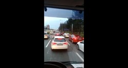 VIDEO U Zagrebu se potukle dvije žene, napravile kaos u prometu