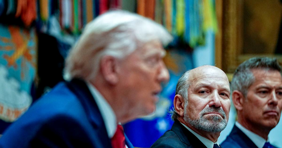 Trumpov ministar trgovine planirao ručak na Epsteinovom otoku