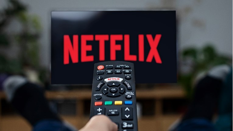 Dijeljenje lozinke na Netflixu u Britaniji je protuzakonito