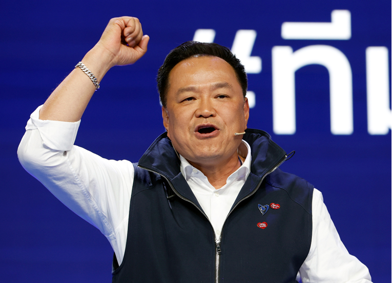 Konzervativni tajlandski premijer proglasio pobjedu na parlamentarnim izborima 