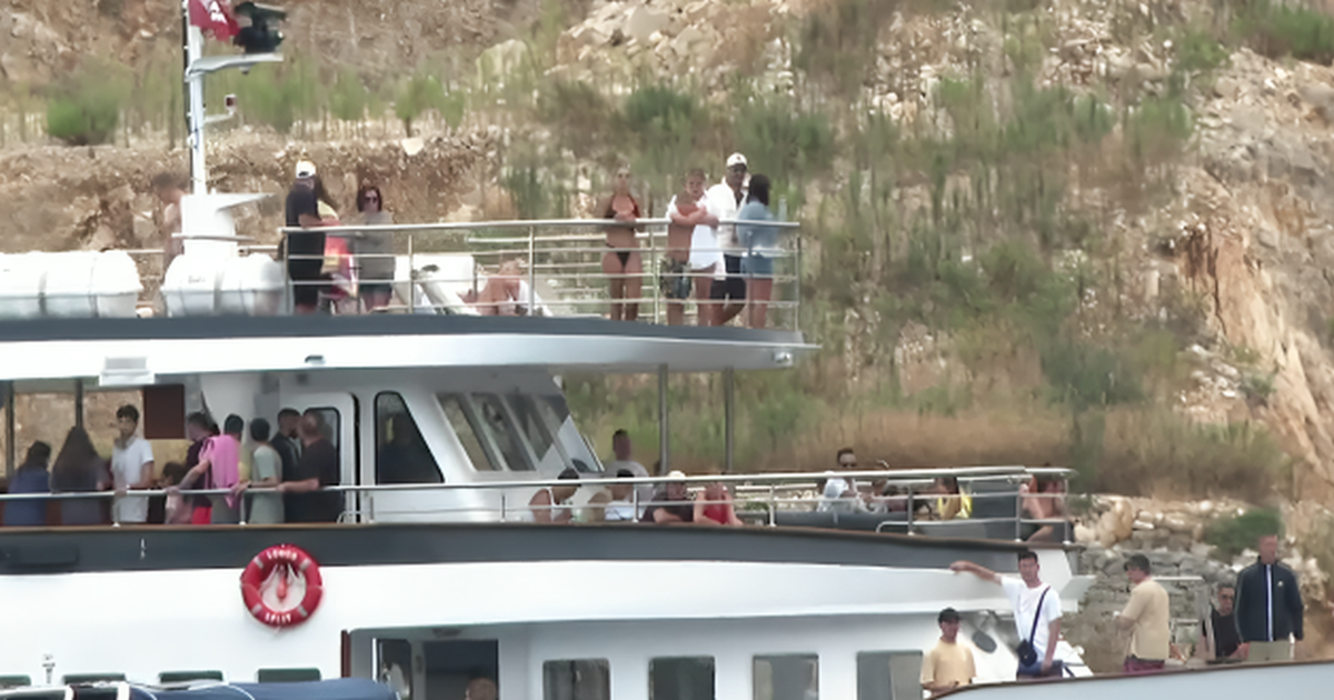 Šolta zapošljava pomorske redare. "Tu je brod do broda, kupači, fekalije, smeće..."