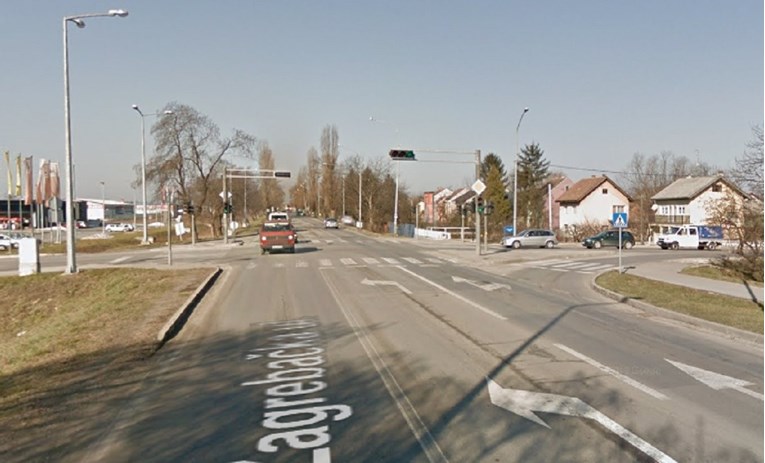 Pijan se zabio u policijski auto koji se zaustavio zbog očevida