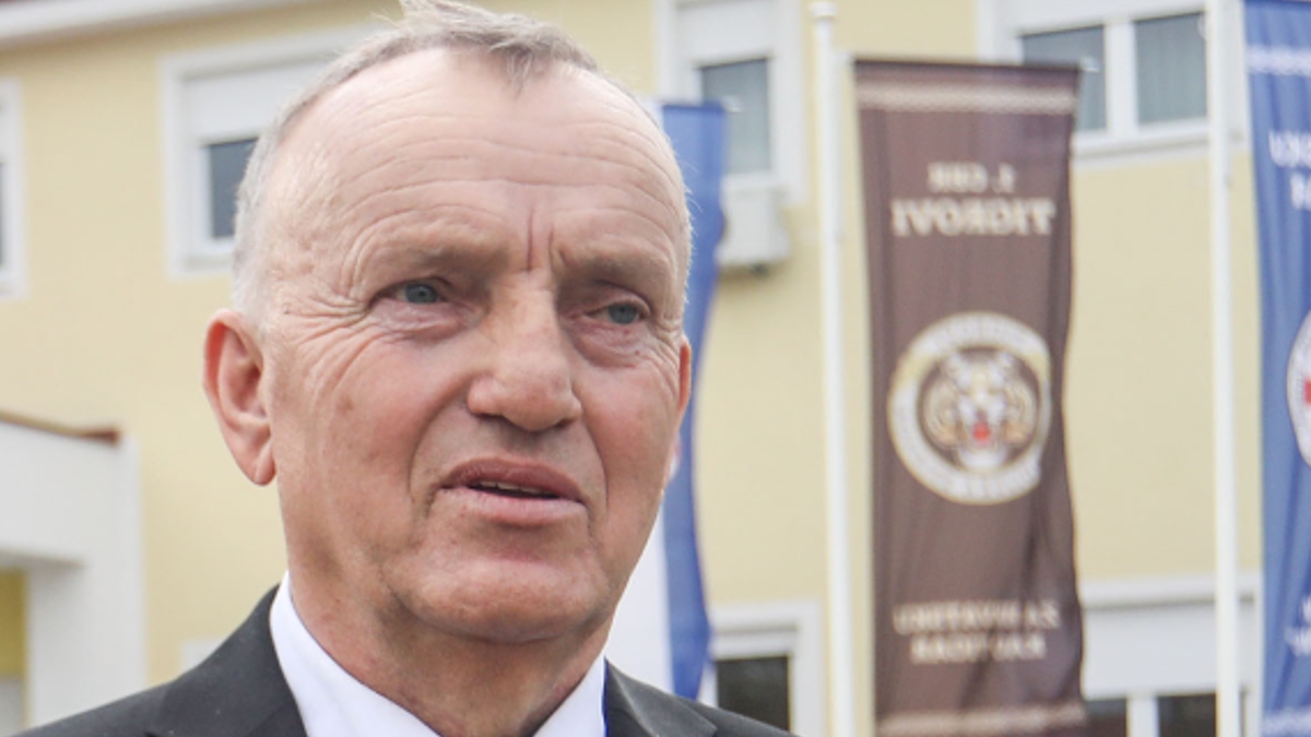 General Krešić: Razmišljam o povlačenju potpisa za pomilovanje Perkovića i Mustača