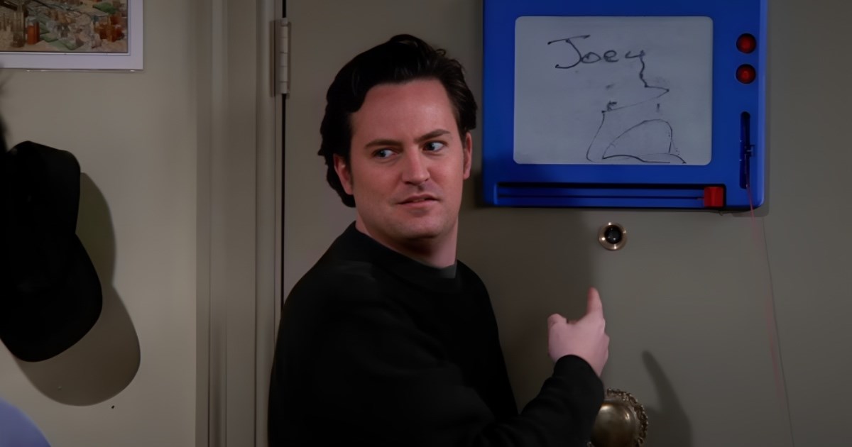 Matthew Perry nas je godinama nasmijavao kao Chandler Bing. Evo najboljih trenutaka