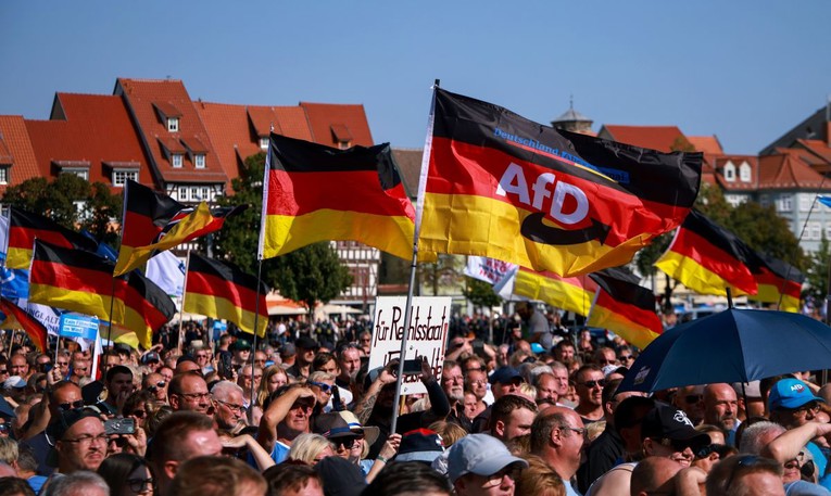 U Europi jača krajnja desnica. "Uglavnom su, kao i krajnja ljevica, populisti"