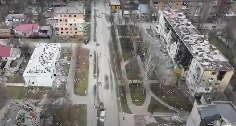 Volonteri po Borodjanki skupljaju tijela ubijenih ljudi: "Nalazimo samo civile"