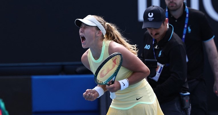 Ruskinja (16) preokrenula 1:5 u zadnjem setu za osminu finala Australian Opena
