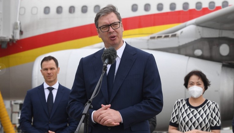 VIDEO Vučić u Beogradu dočekao avion iz Pekinga: "Ovo je velika stvar"