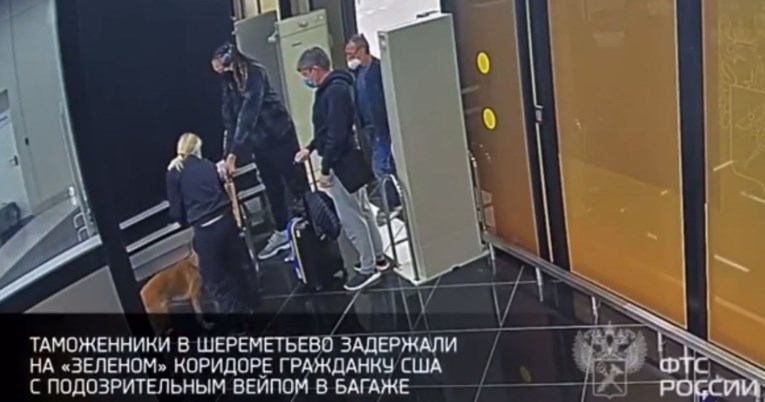 Američka zvijezda uhićena u Rusiji. Pogledajte snimku uhićenja s aerodroma