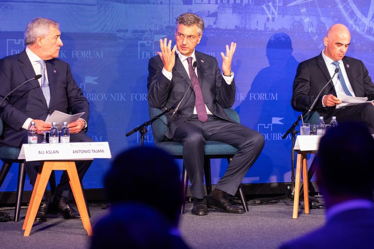 Plenković kritizirao Trumpa zbog uvođenja carina saveznicima: "To je ozbiljan problem"