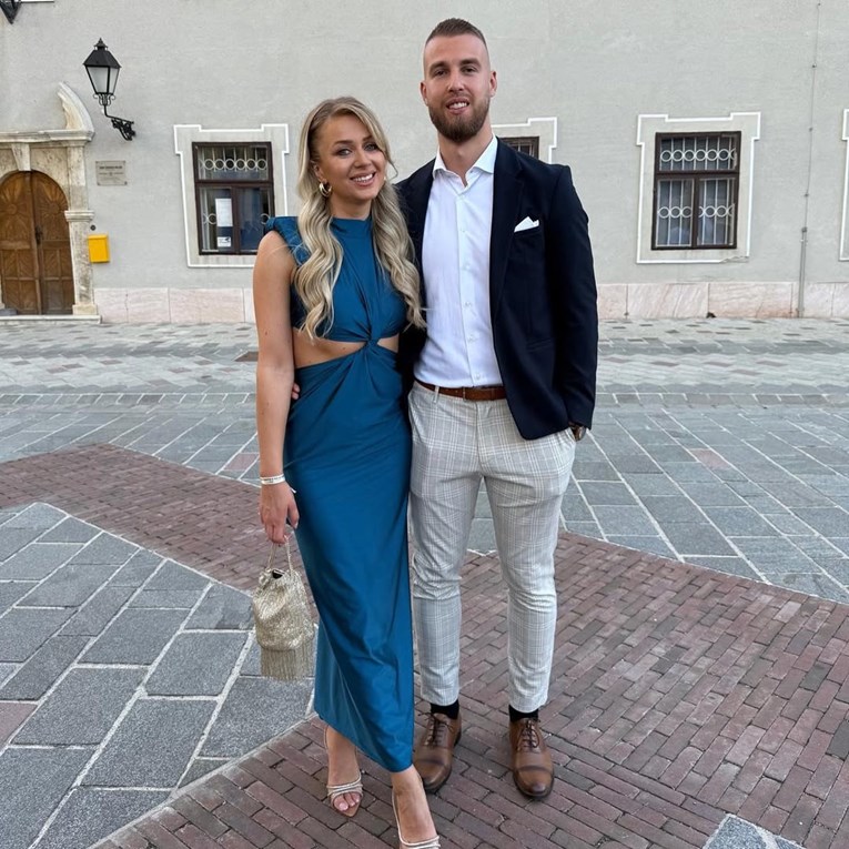 Zaručila se bivša HRT-ova voditeljica Nikolina Ćosić, otkrila je detalje prosidbe