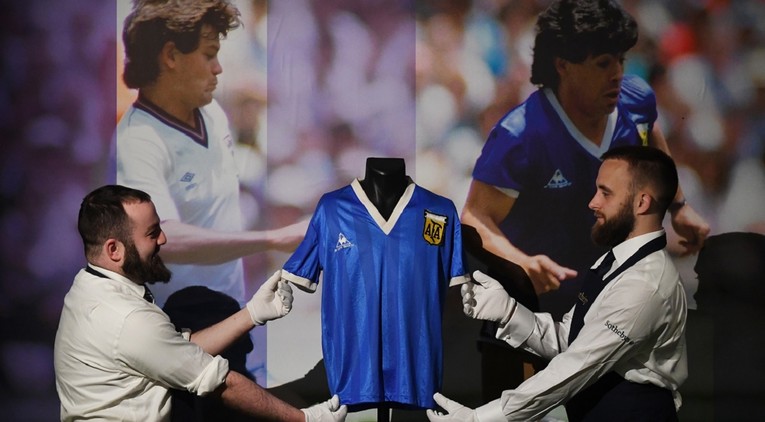 Maradonin dres sa slavne utakmice s Engleskom 1986. prodan za rekordni iznos