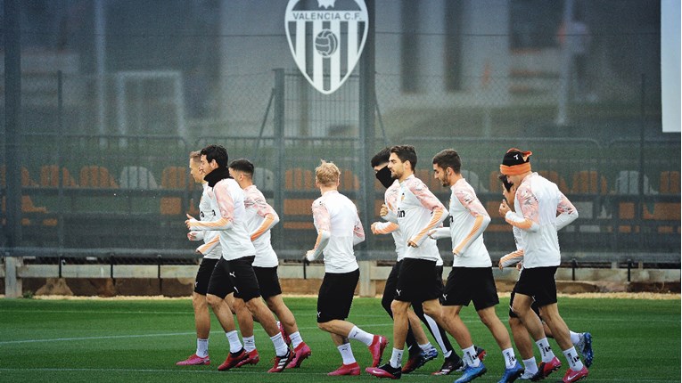 Nastavlja se raspad Valencije, klub najavio novu rasprodaju u strahu od bankrota