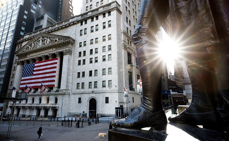 Wall Street porastao unatoč prosvjedima u SAD-u