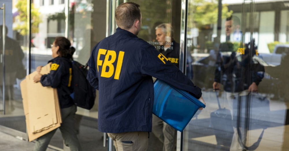 FBI otpustio agente koji su istraživali Trumpa