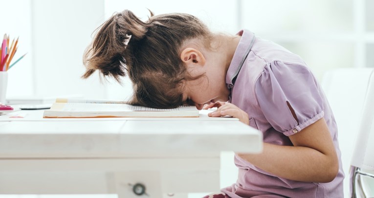 Više od polovice školaraca ne spava dovoljno, otkriva istraživanje