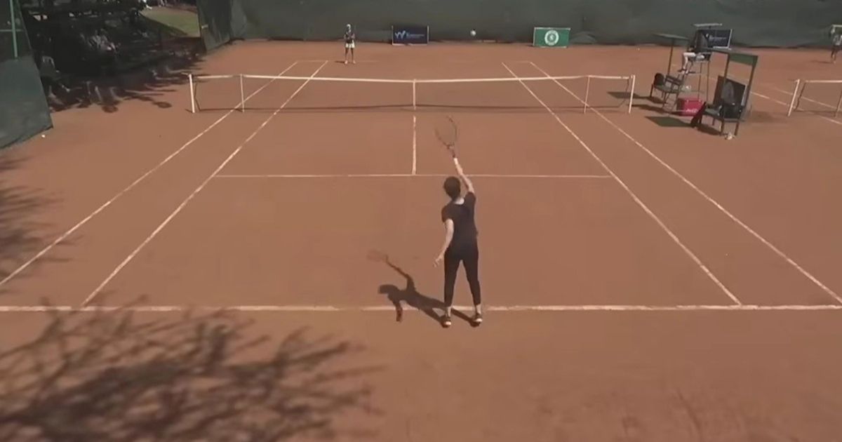 Nova snimka tenisačice koja ne zna držati reket i pravila. Pogledajte što radi