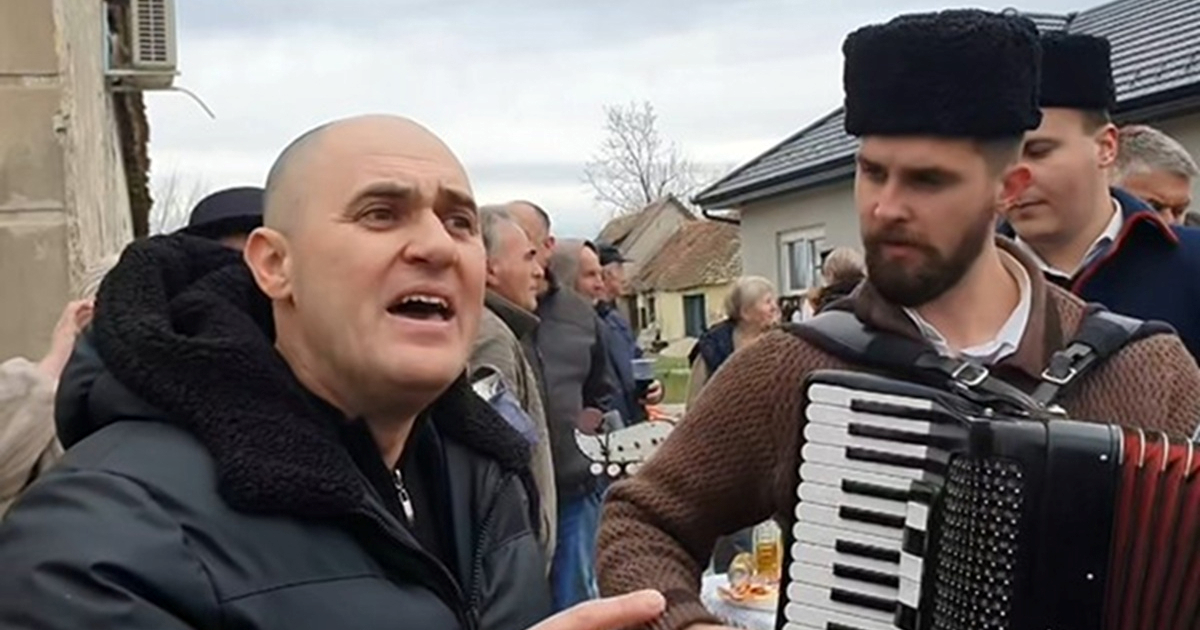 Dabro pjevao o Paveliću. DORH ga tereti za prekršaj protiv javnog reda i mira?